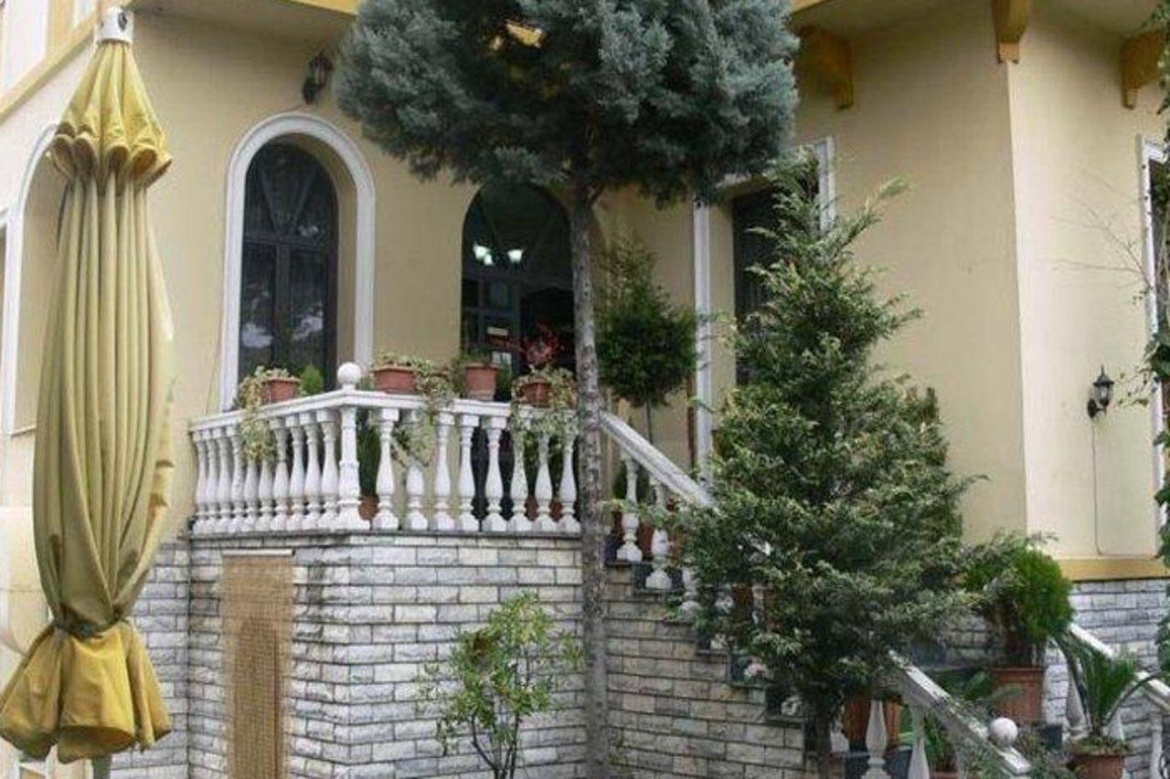 Art Hotel Nirvana Tiranë Luaran gambar