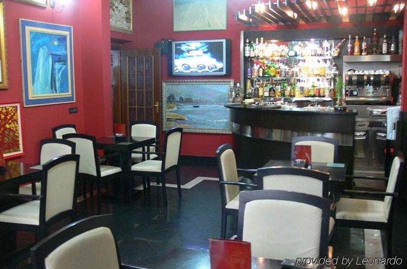 Art Hotel Nirvana Tiranë Restoran gambar