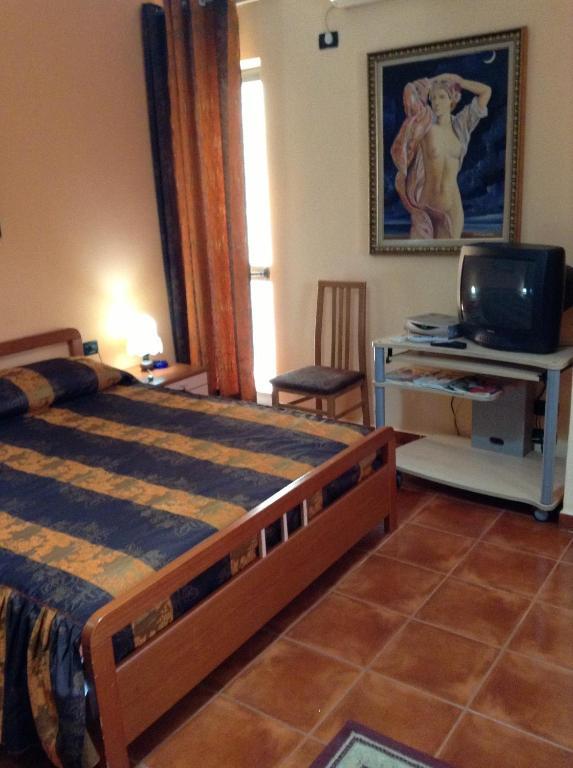Art Hotel Nirvana Tiranë Bilik gambar